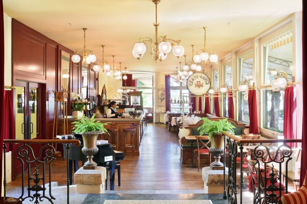 Hotel Unique Innere Enge 4*