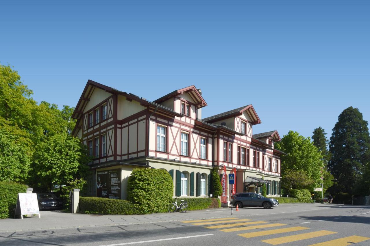 Hotel Unique Innere Enge 4*